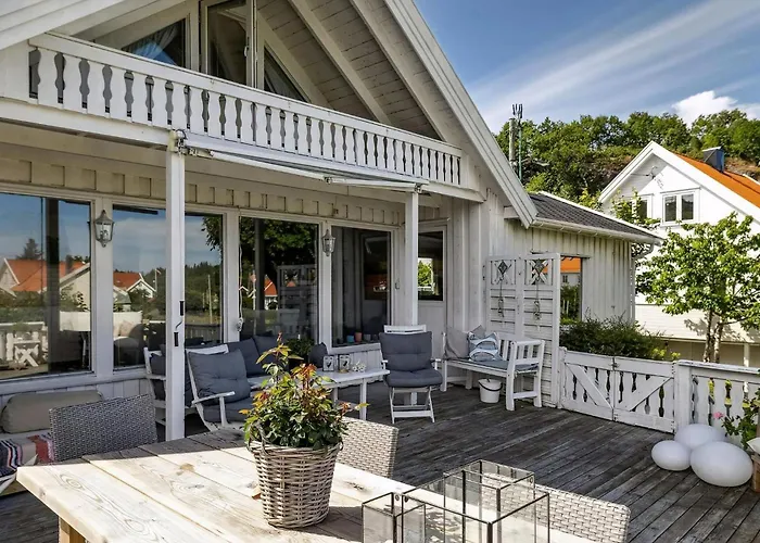 Family With A View *